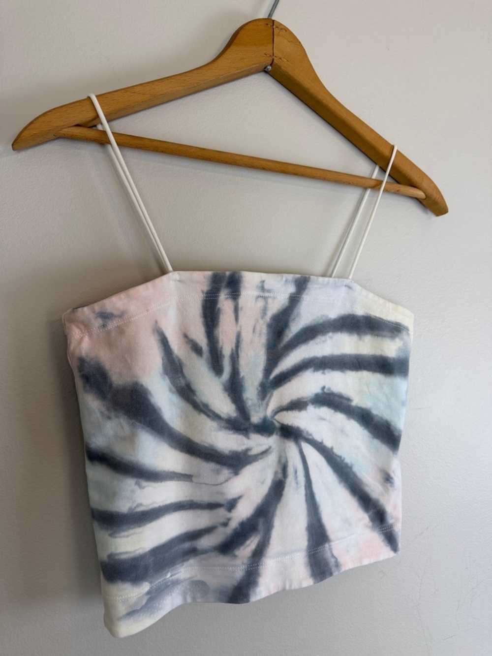 American Eagle Tie-dyed Crop Top Women’s Size Medium
